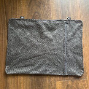 Away Suitcase Divider Zippered Mesh Bag
